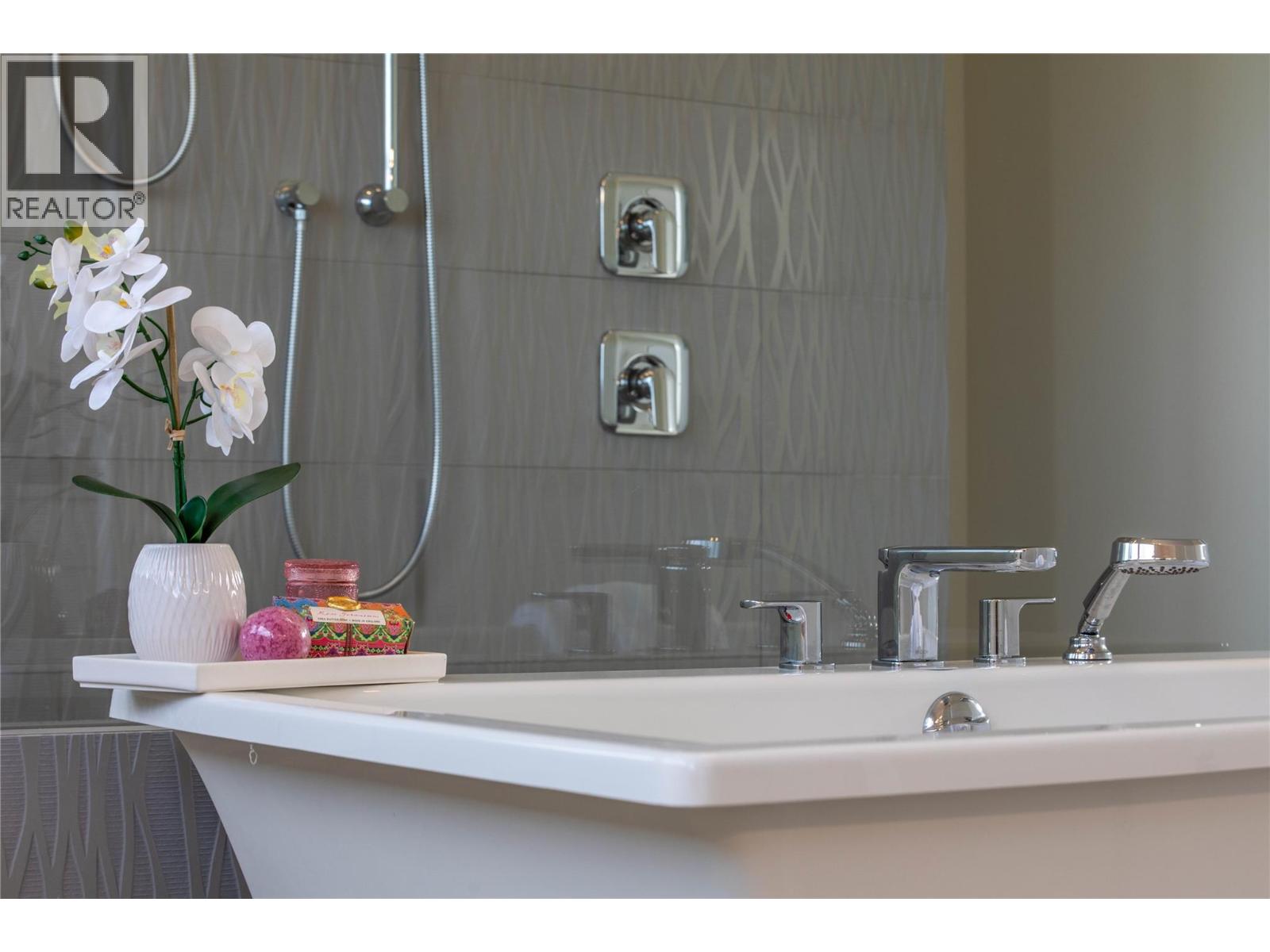  1648 Fawn Run Drive, Kelowna