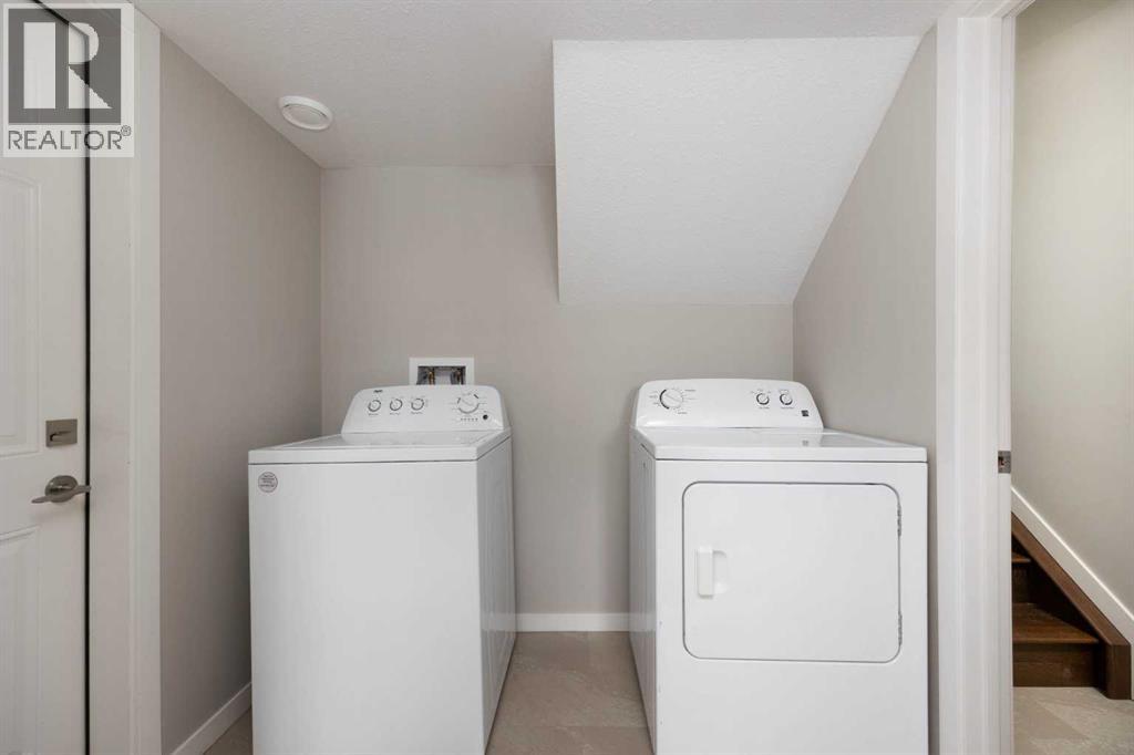 120 Warren Way, Fort McMurray