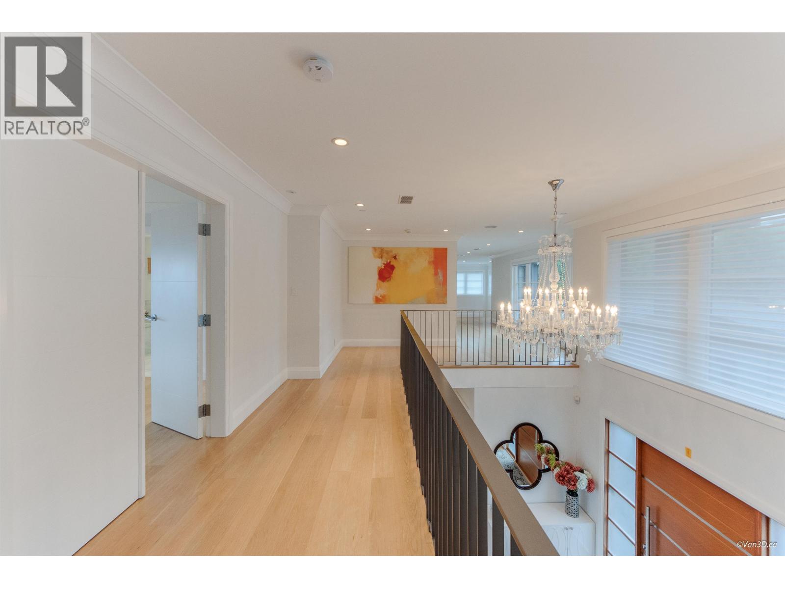 1020 EYREMOUNT DRIVE, West Vancouver