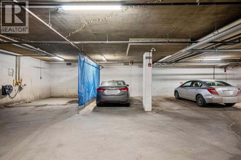 Single Family House for Sale in   Signature Park SW Signal Hill Calgary 