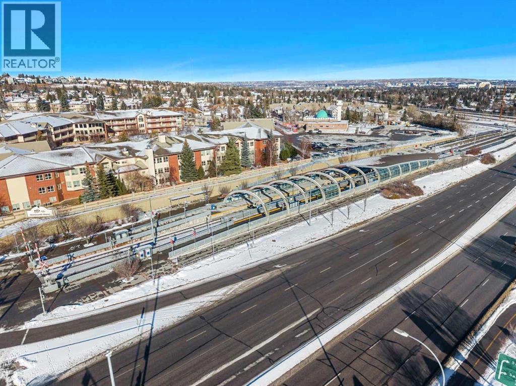 Single Family House for Sale in   Signature Park SW Signal Hill Calgary 