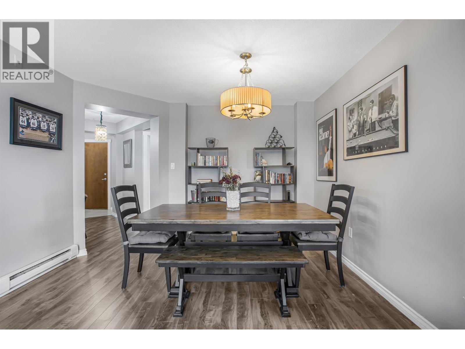 #6101-5117 GARDEN CITY Road, Richmond