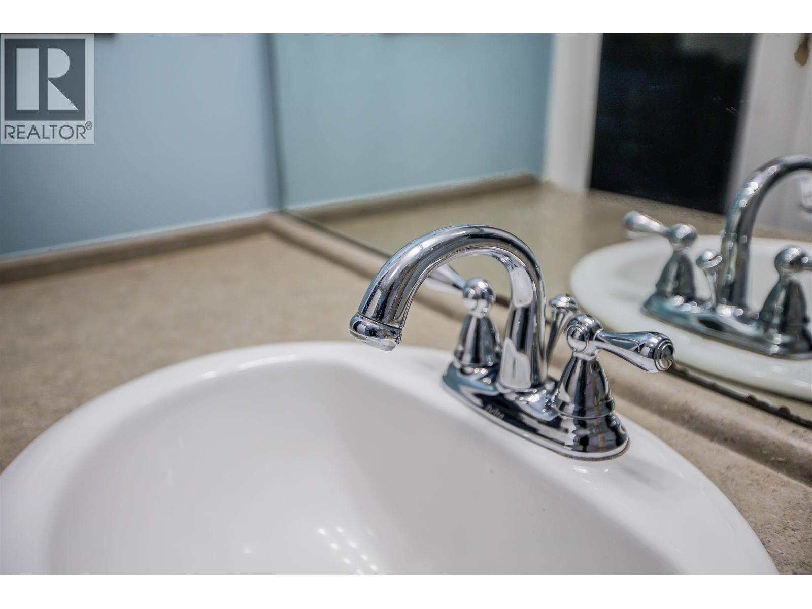 #6101-5117 GARDEN CITY Road, Richmond