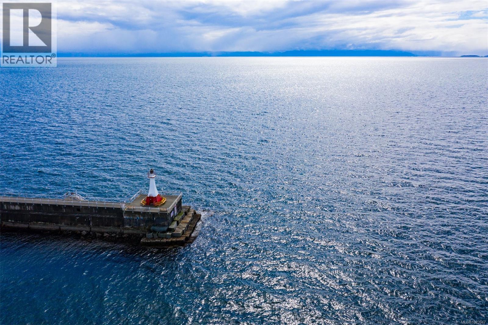 590 Simcoe St, Victoria