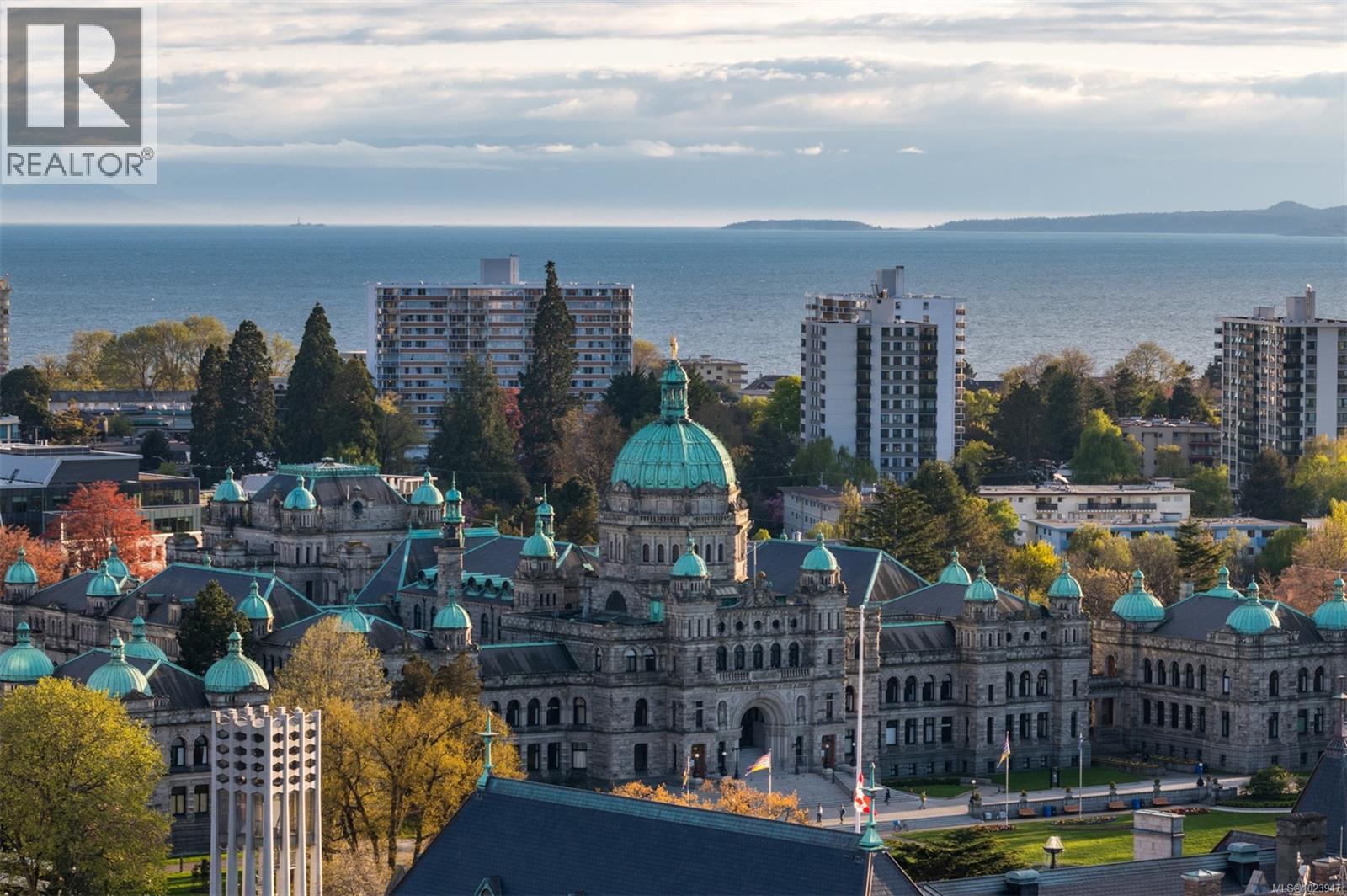 590 Simcoe St, Victoria