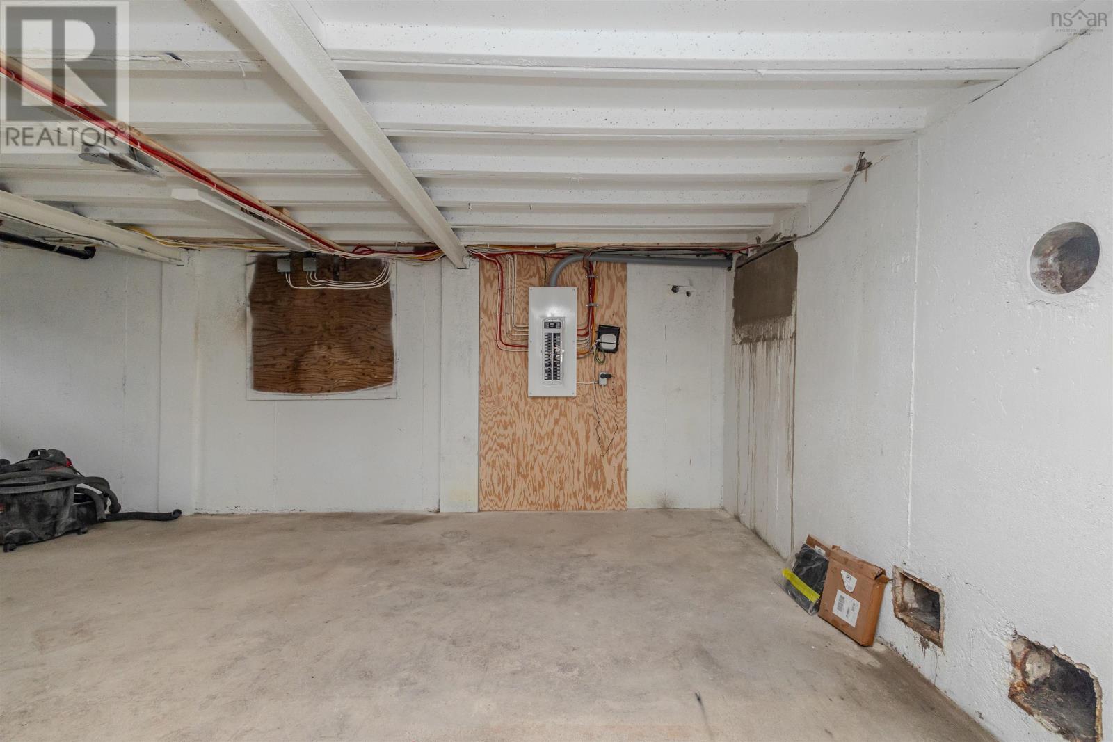 Property 25 of 33 of 19 louisa Street