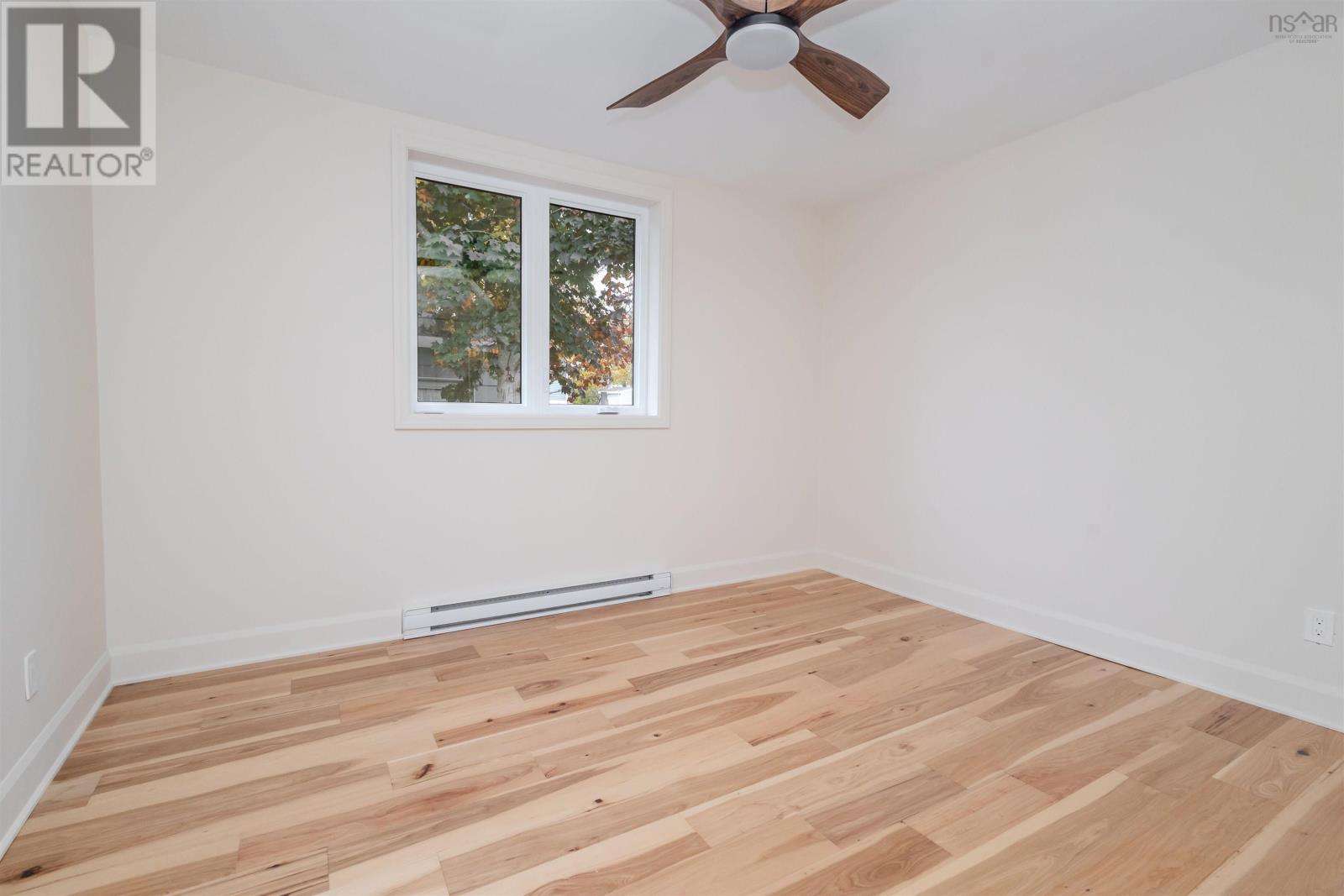 Property 21 of 33 of 19 louisa Street