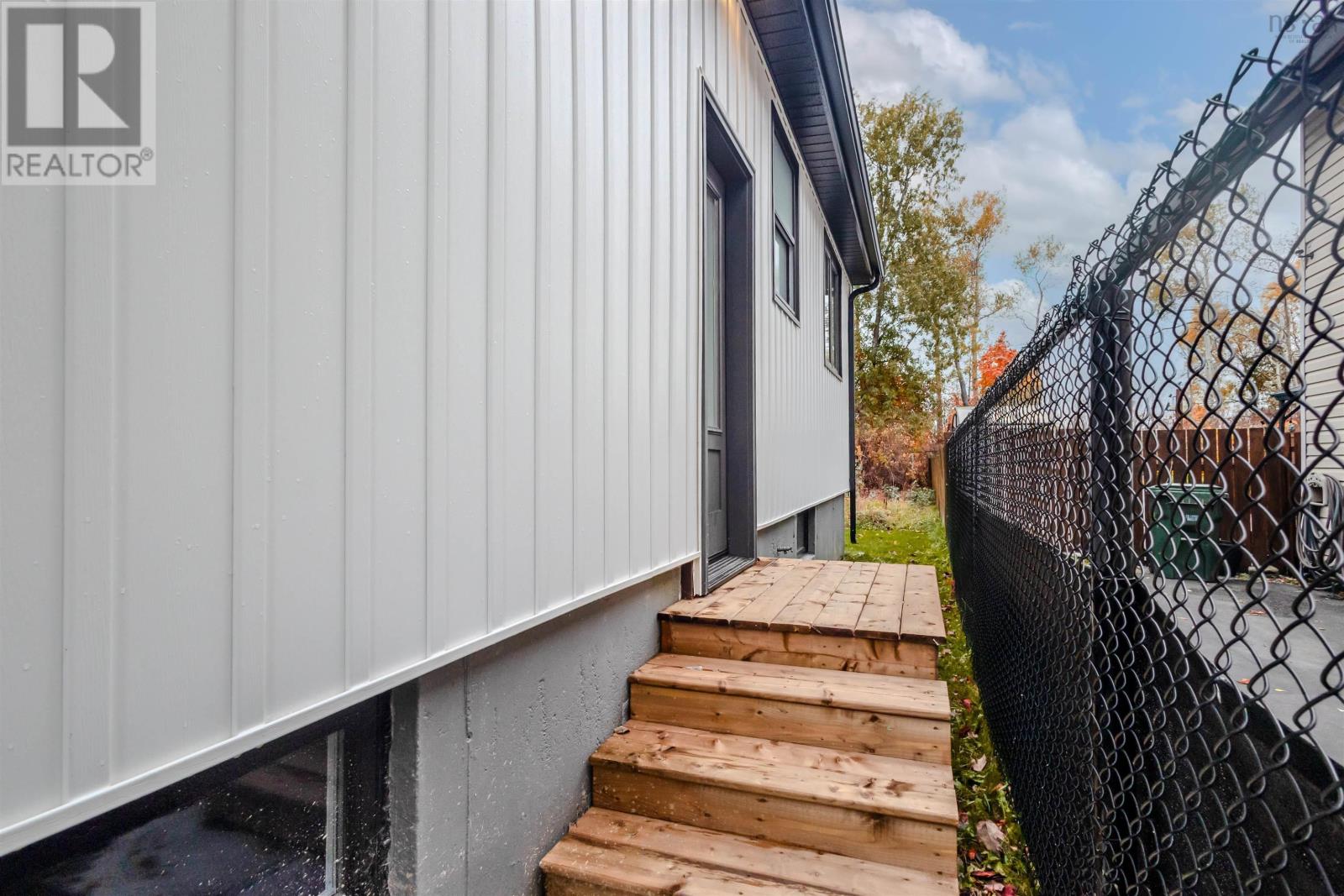 Property 4 of 33 of 19 louisa Street