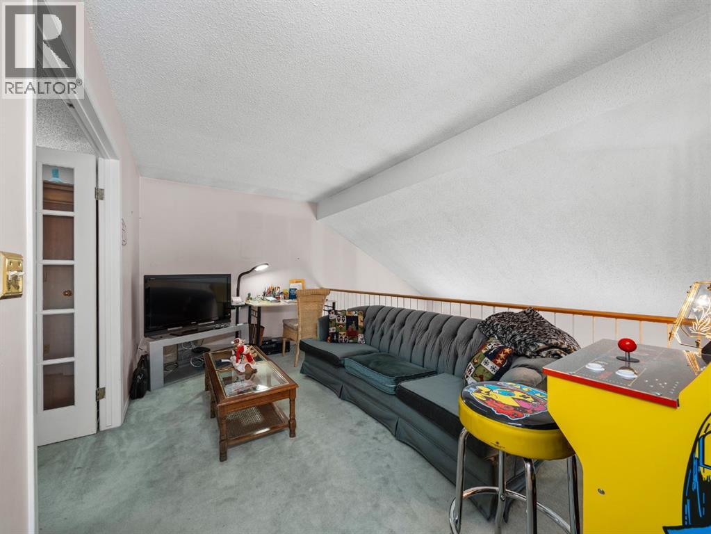 Single Family House for Sale in  Millrise Lane SW Millrise Calgary 