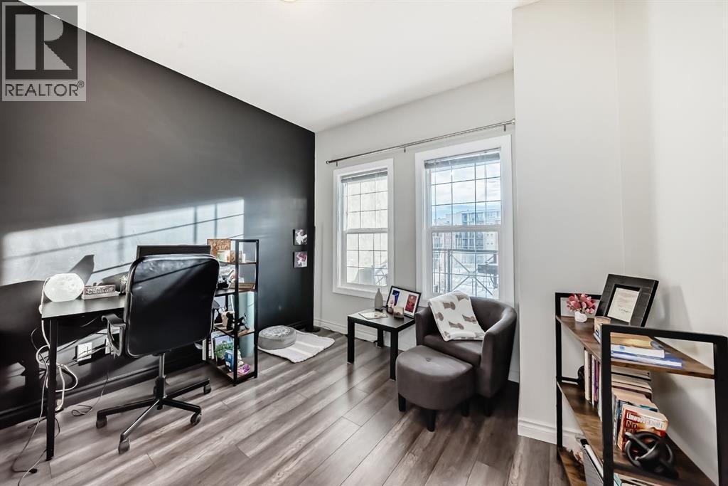 Single Family House for Sale in   Lake Fraser Drive SE Lake Bonavista Calgary 