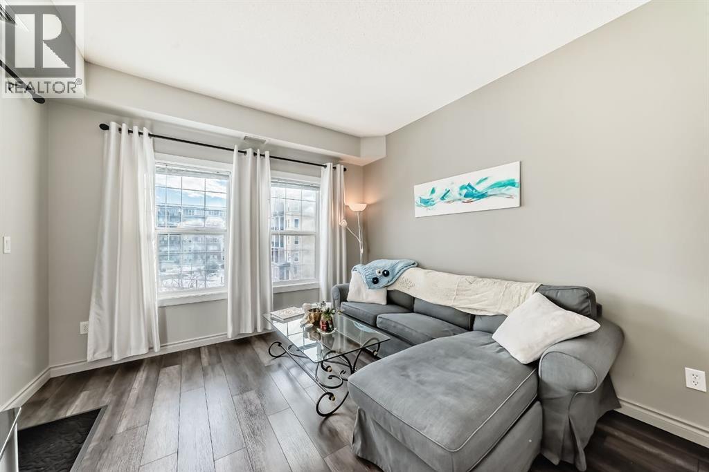 Single Family House for Sale in   Lake Fraser Drive SE Lake Bonavista Calgary 