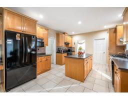 7452 Wiltshire Drive, Surrey, BC V3S2Y7 Photo 10