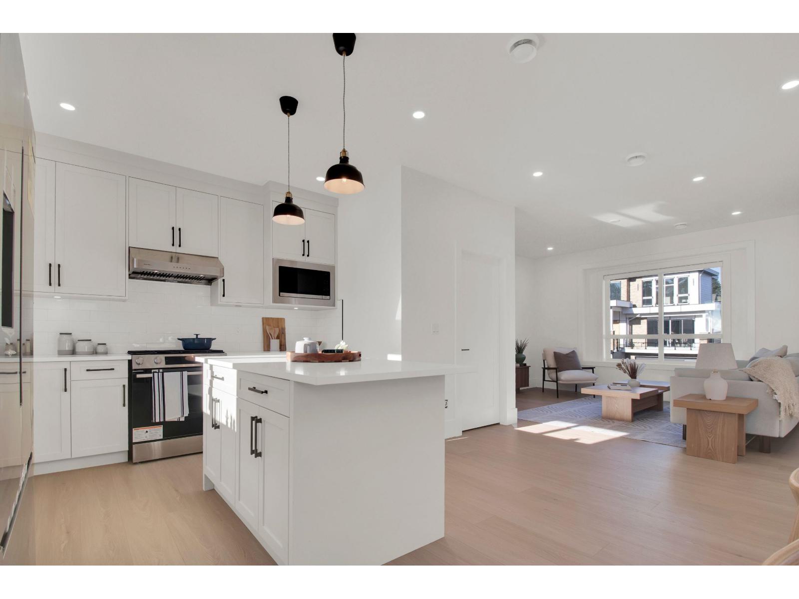 102 16058 9A AVENUE, Surrey