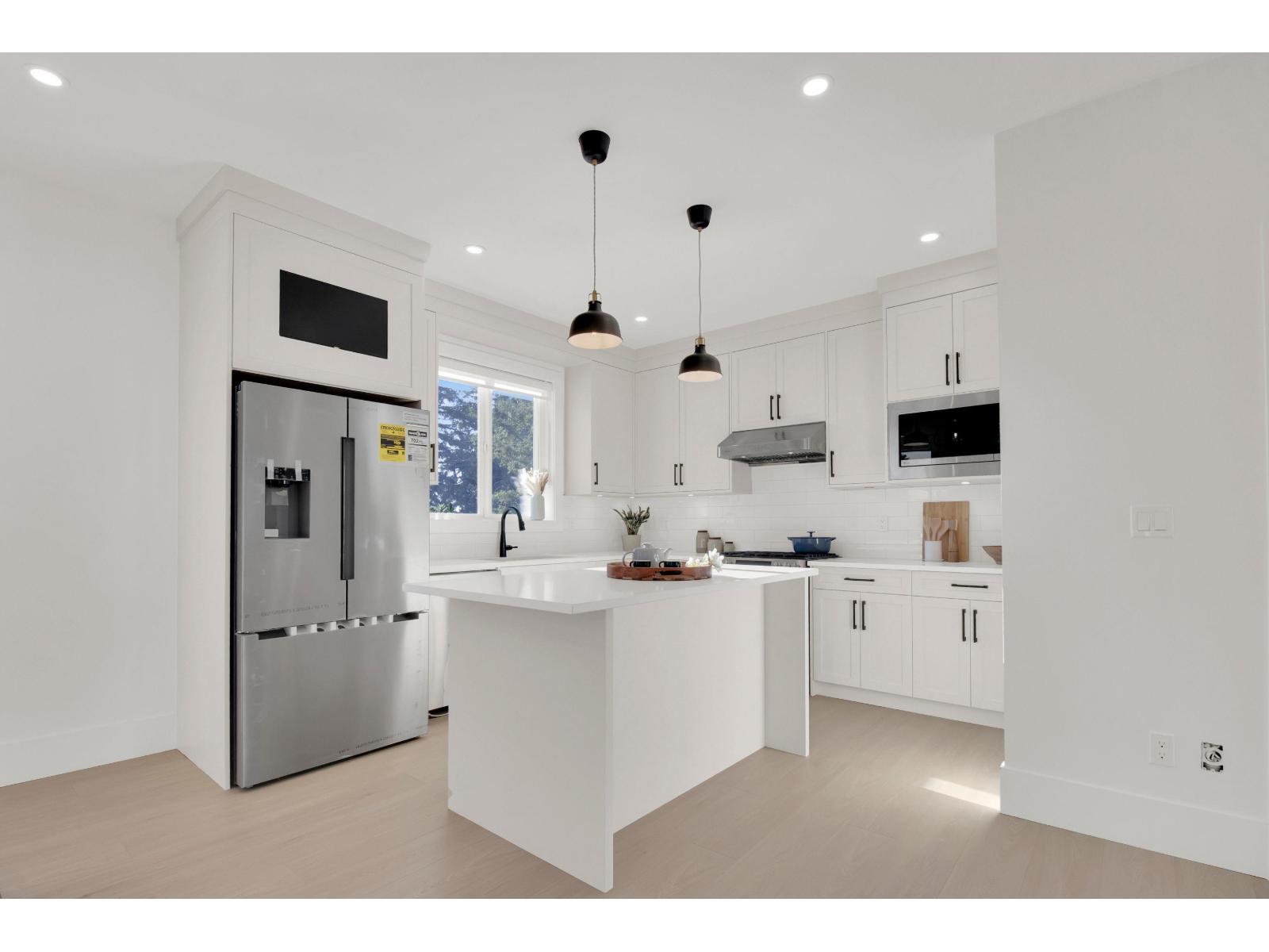 102 16058 9A AVENUE, Surrey