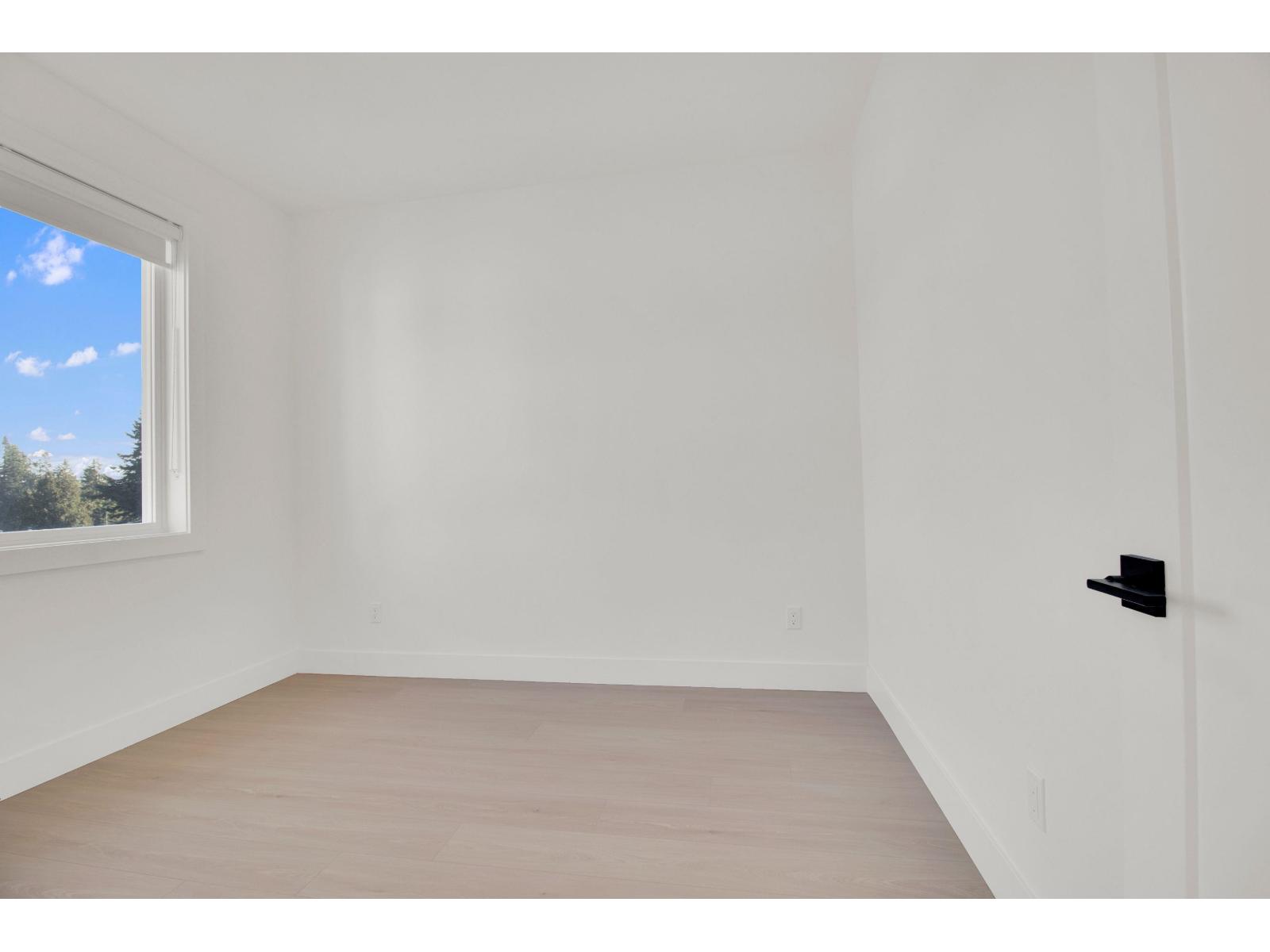 102 16058 9A AVENUE, Surrey