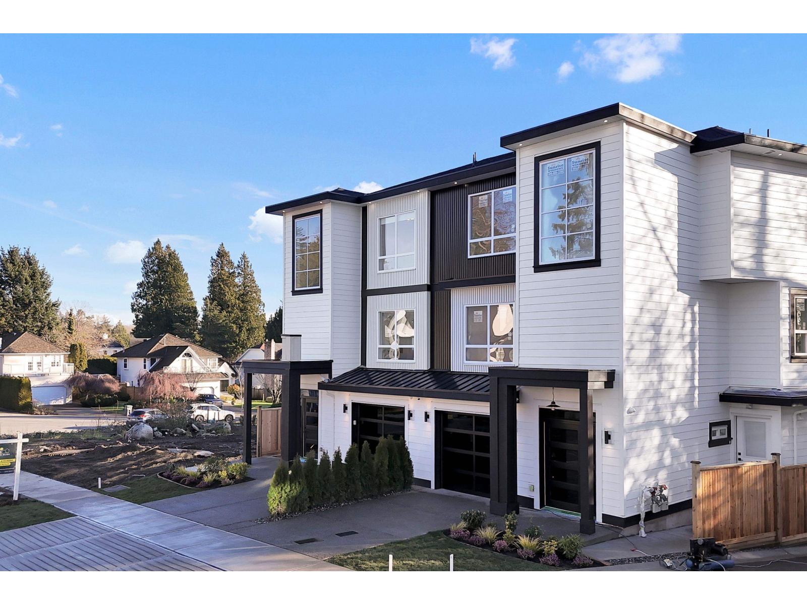 102 16058 9A AVENUE, Surrey