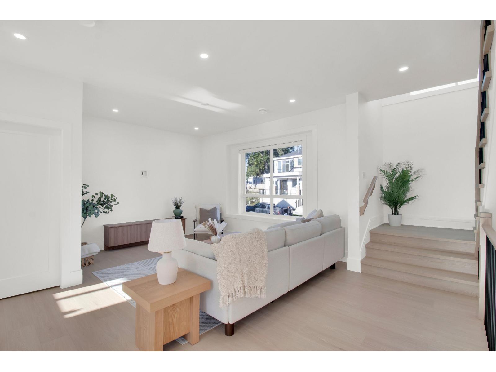 102 16058 9A AVENUE, Surrey