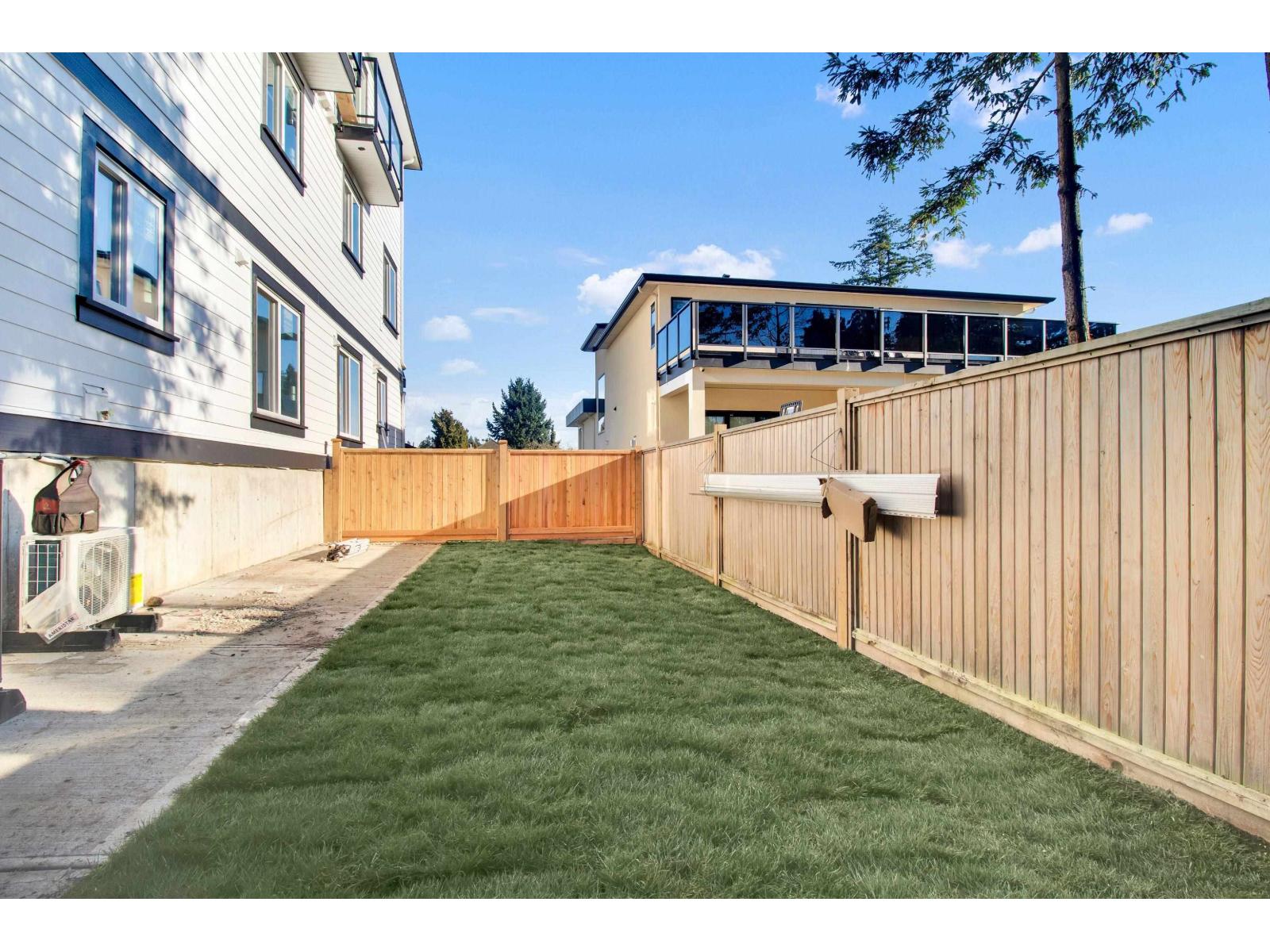 102 16058 9A AVENUE, Surrey