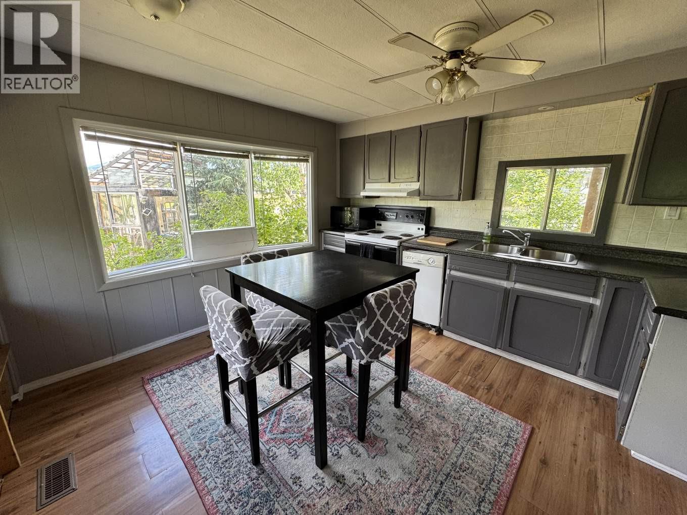 5922 Stewart Street - 14