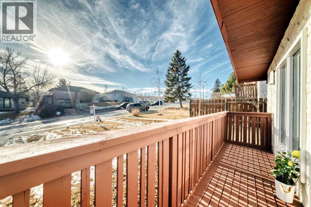 Single Family House Bi-level for Sale in   Avenue NW Bowness Calgary 