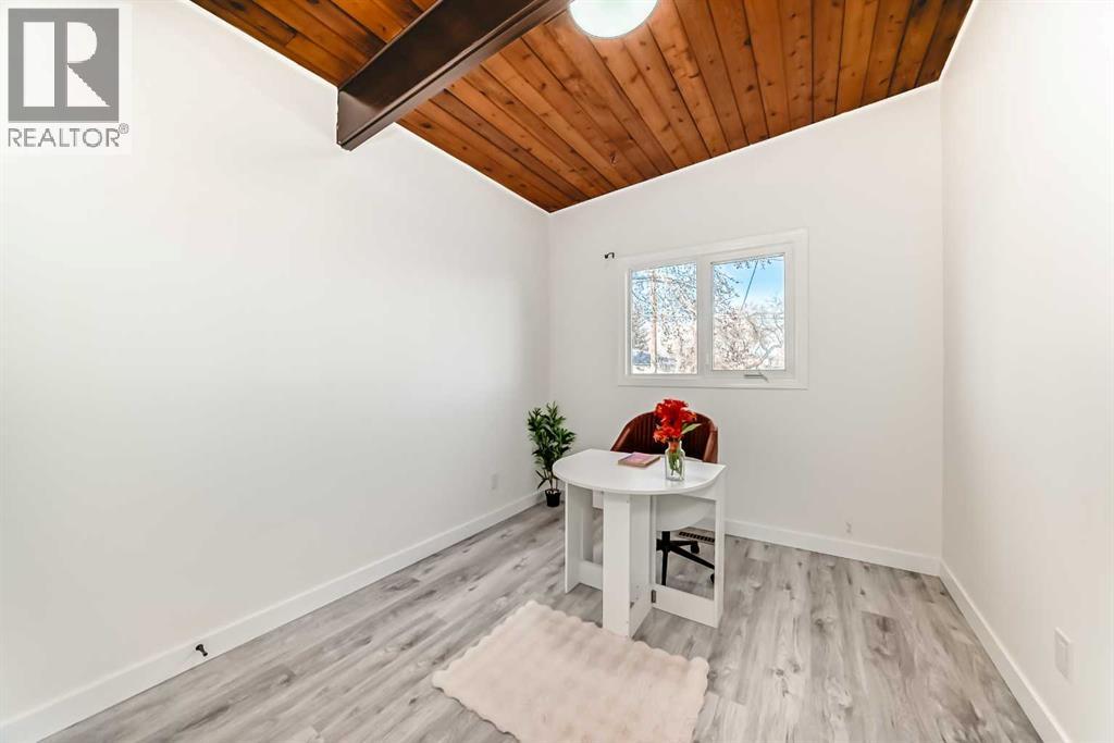 Single Family House Bi-level for Sale in   Avenue NW Bowness Calgary 