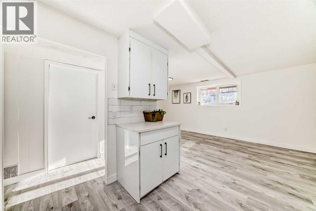 Single Family House Bi-level for Sale in   Avenue NW Bowness Calgary 