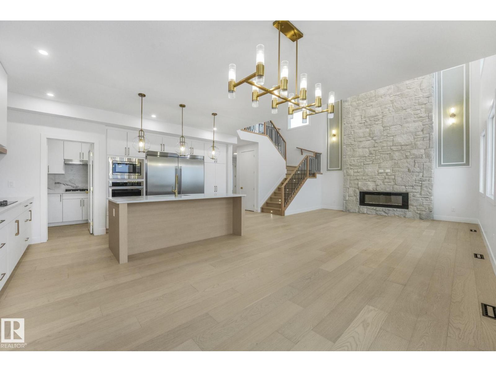 1 BIRKSHIRE CR, Sherwood Park