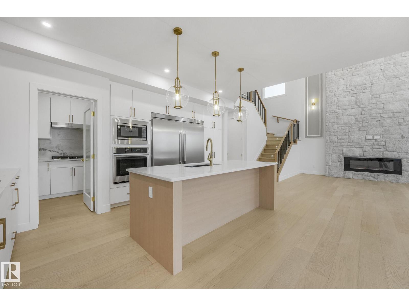 1 BIRKSHIRE CR, Sherwood Park