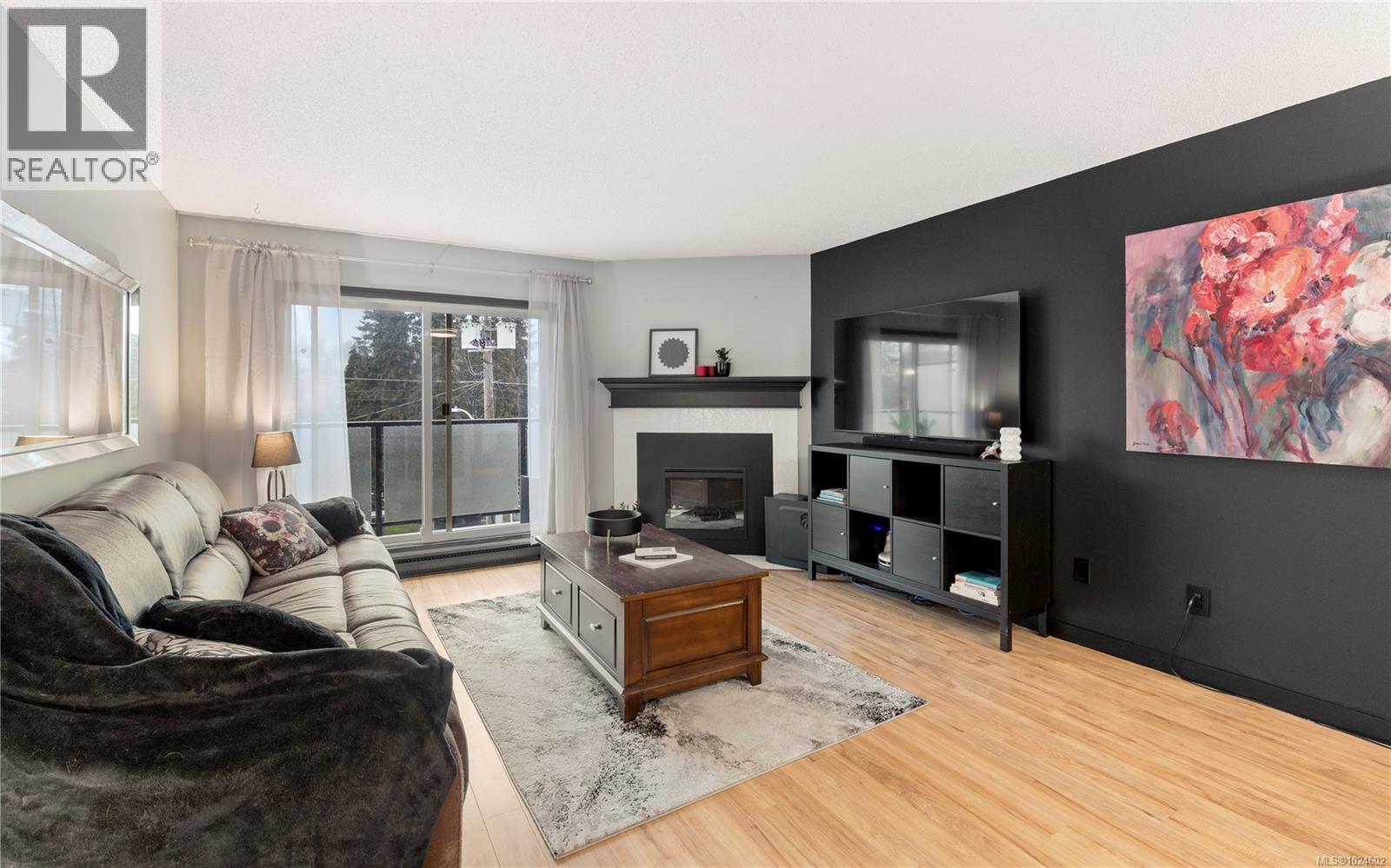 402 1241 Fairfield Rd - Main photo, Victoria, British Columbia