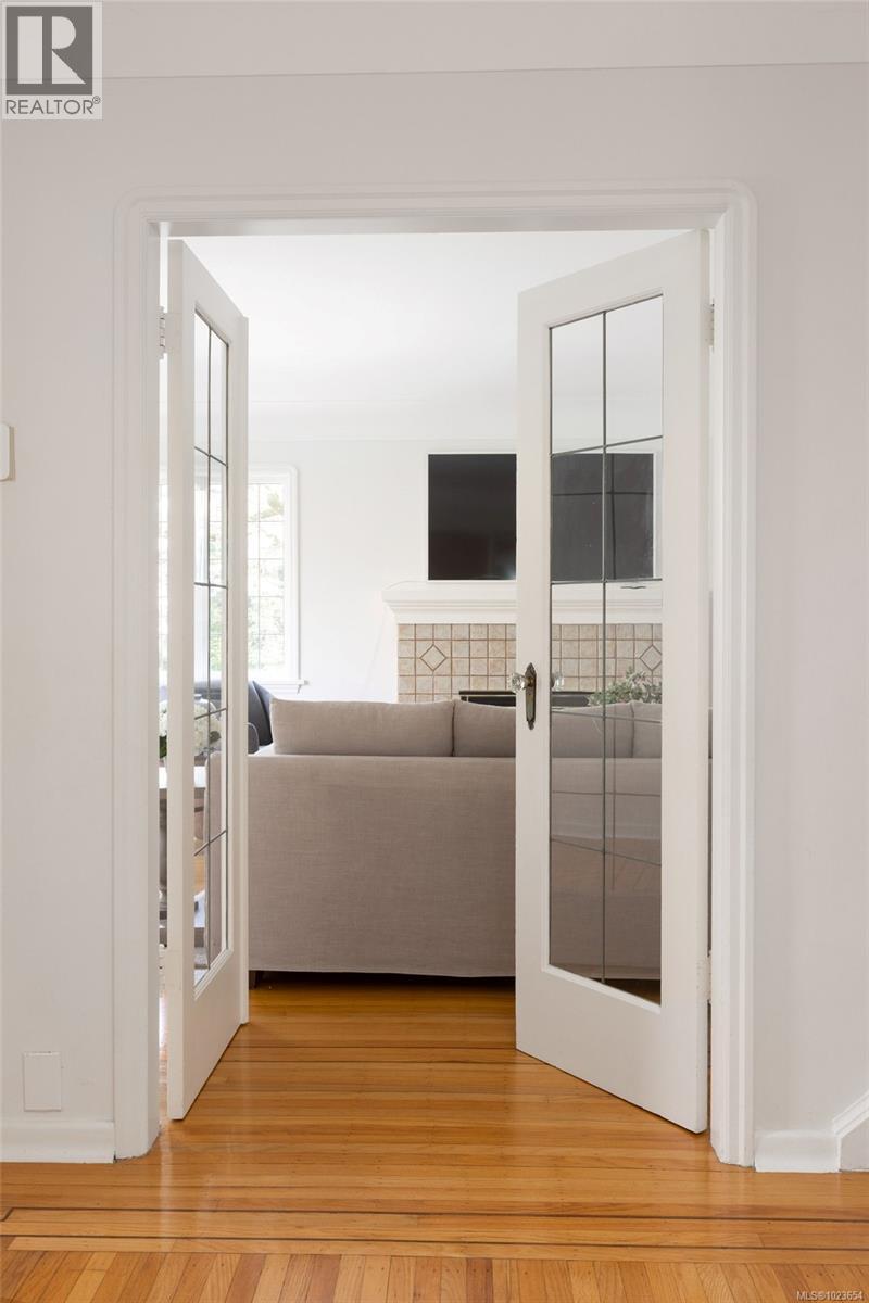  3400 Upper Terrace Road, Oak Bay