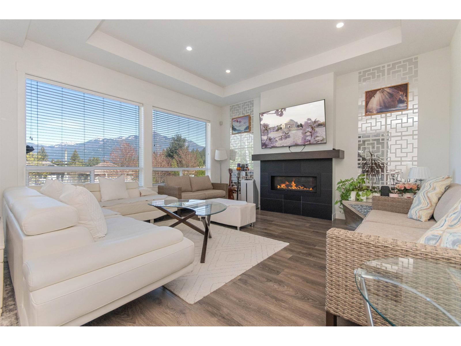 10 63650 FLOOD HOPE ROAD, Hope, Hope