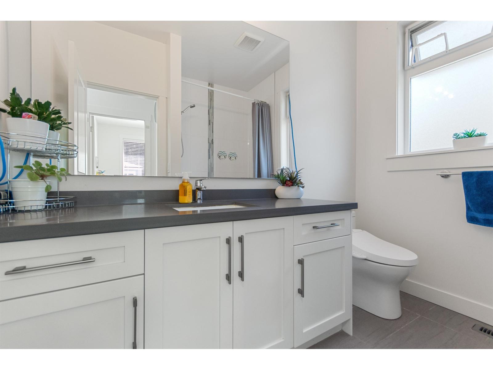 10 63650 FLOOD HOPE ROAD, Hope, Hope