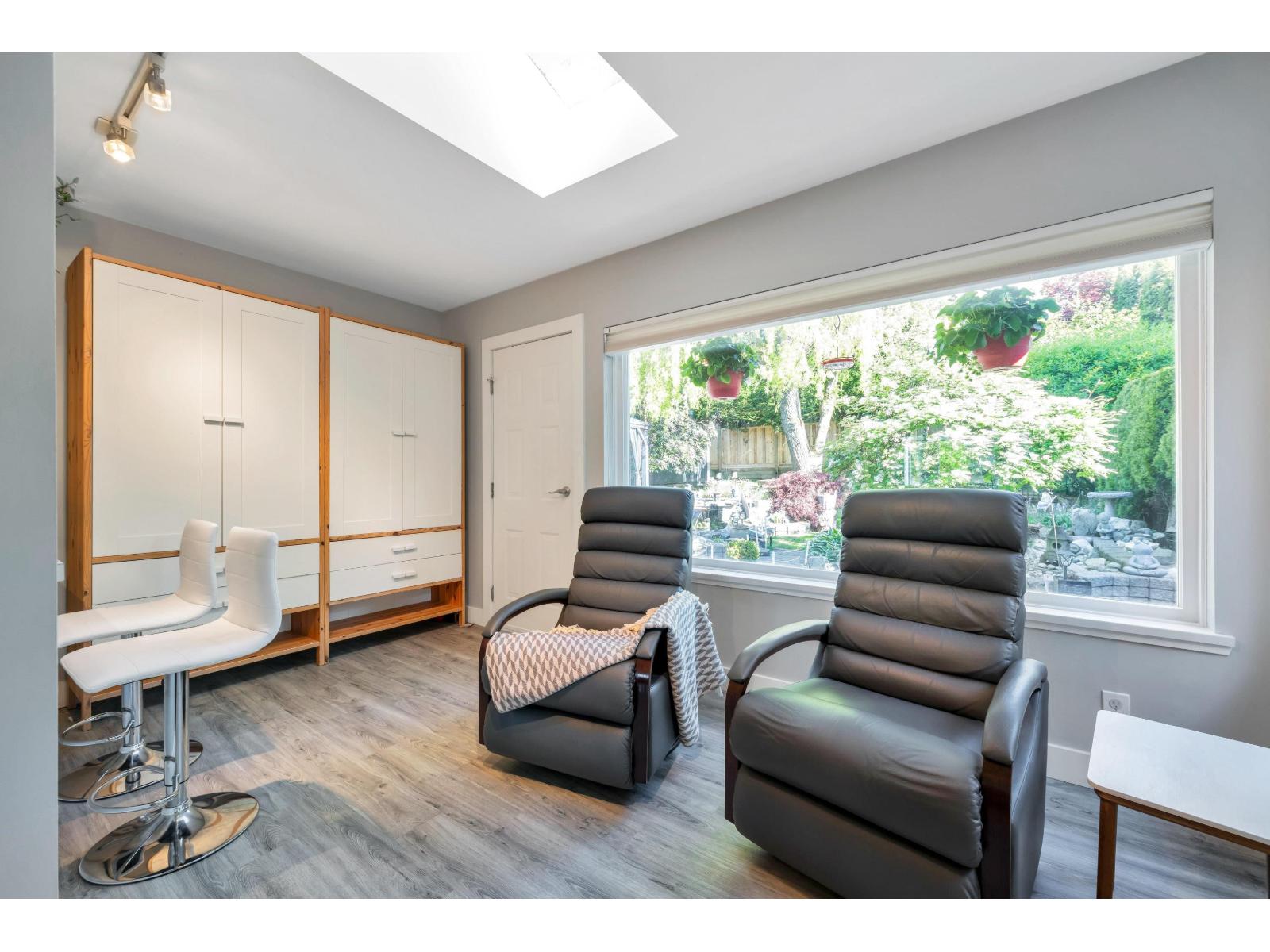 15627 BUENA VISTA AVENUE, White Rock