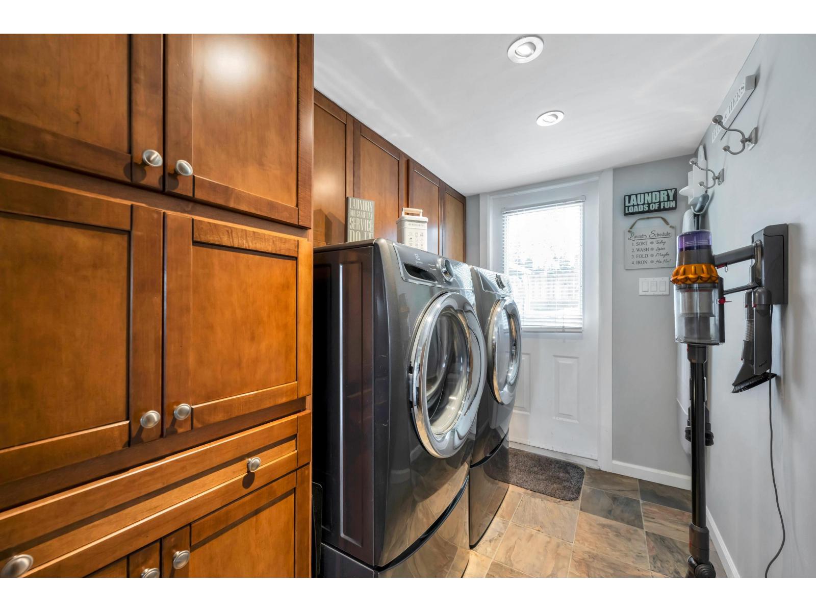 15627 BUENA VISTA AVENUE, White Rock