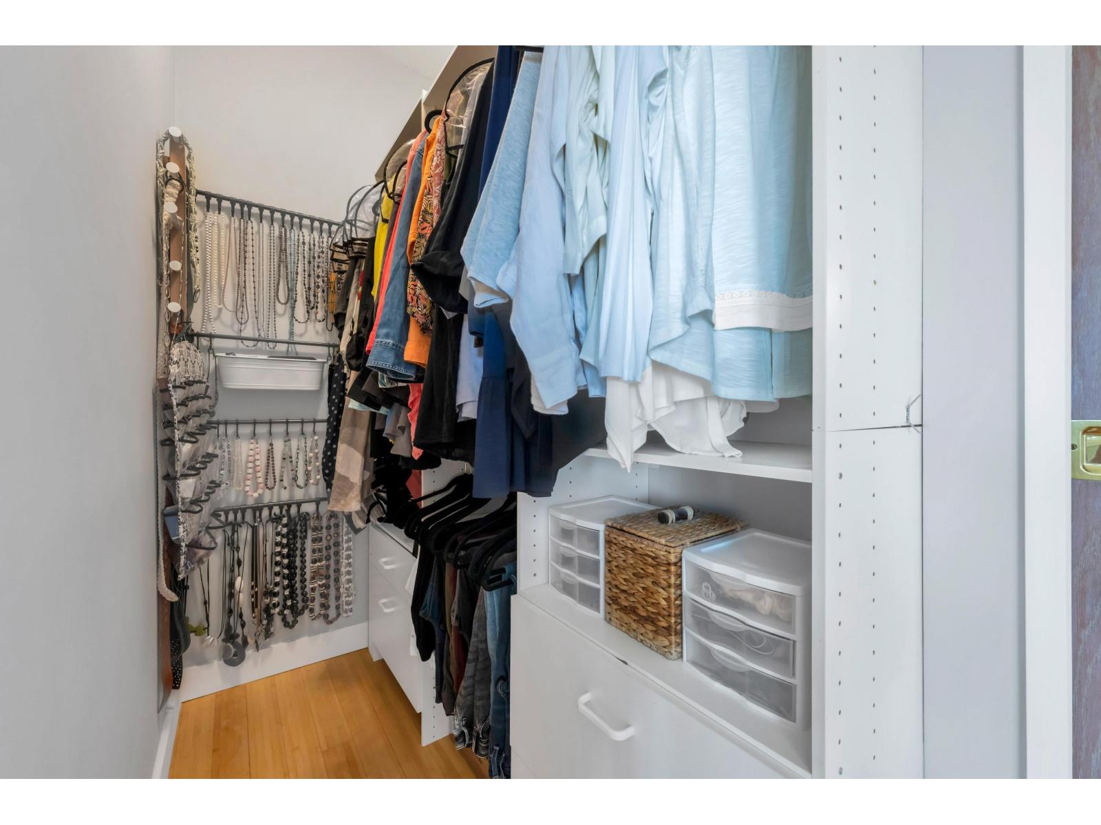 15627 BUENA VISTA AVENUE, White Rock