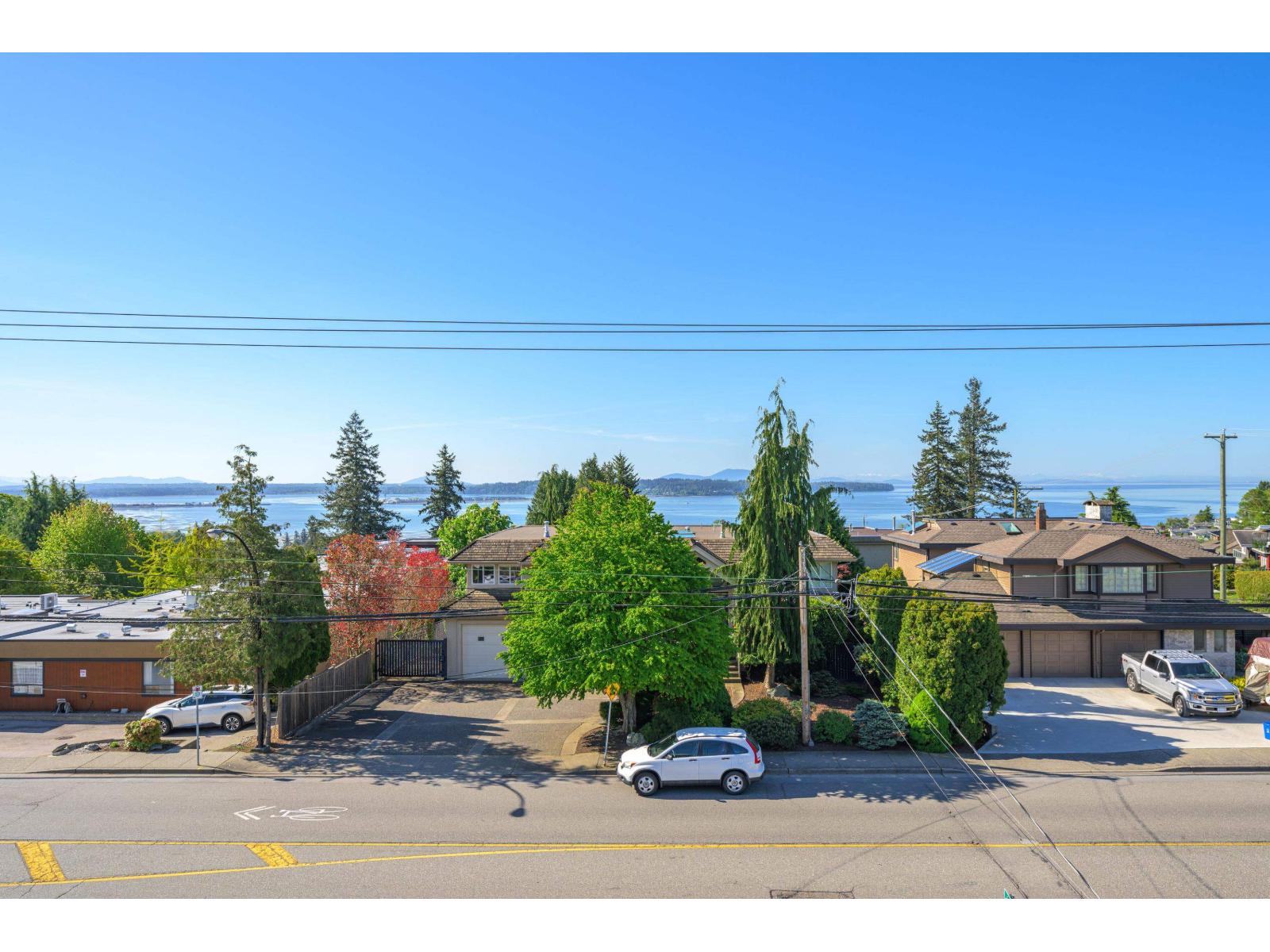 15627 BUENA VISTA AVENUE, White Rock