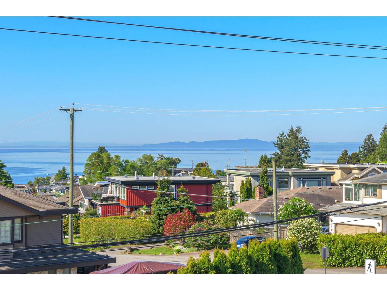 15627 BUENA VISTA AVENUE, White Rock