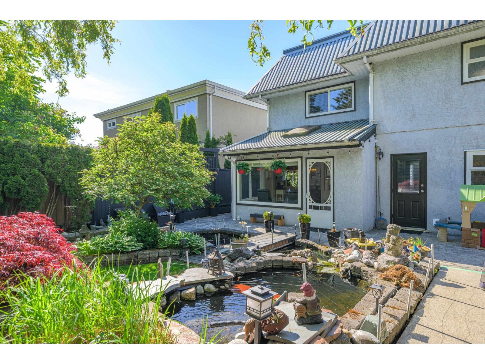 15627 BUENA VISTA AVENUE, White Rock