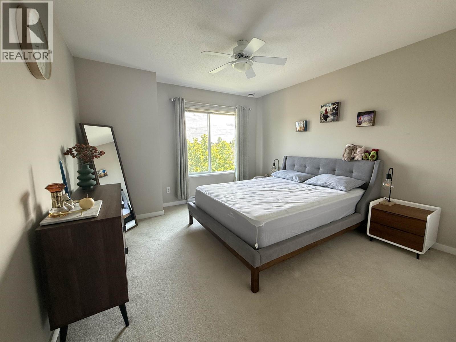 9566 TOMICKI Avenue, Richmond