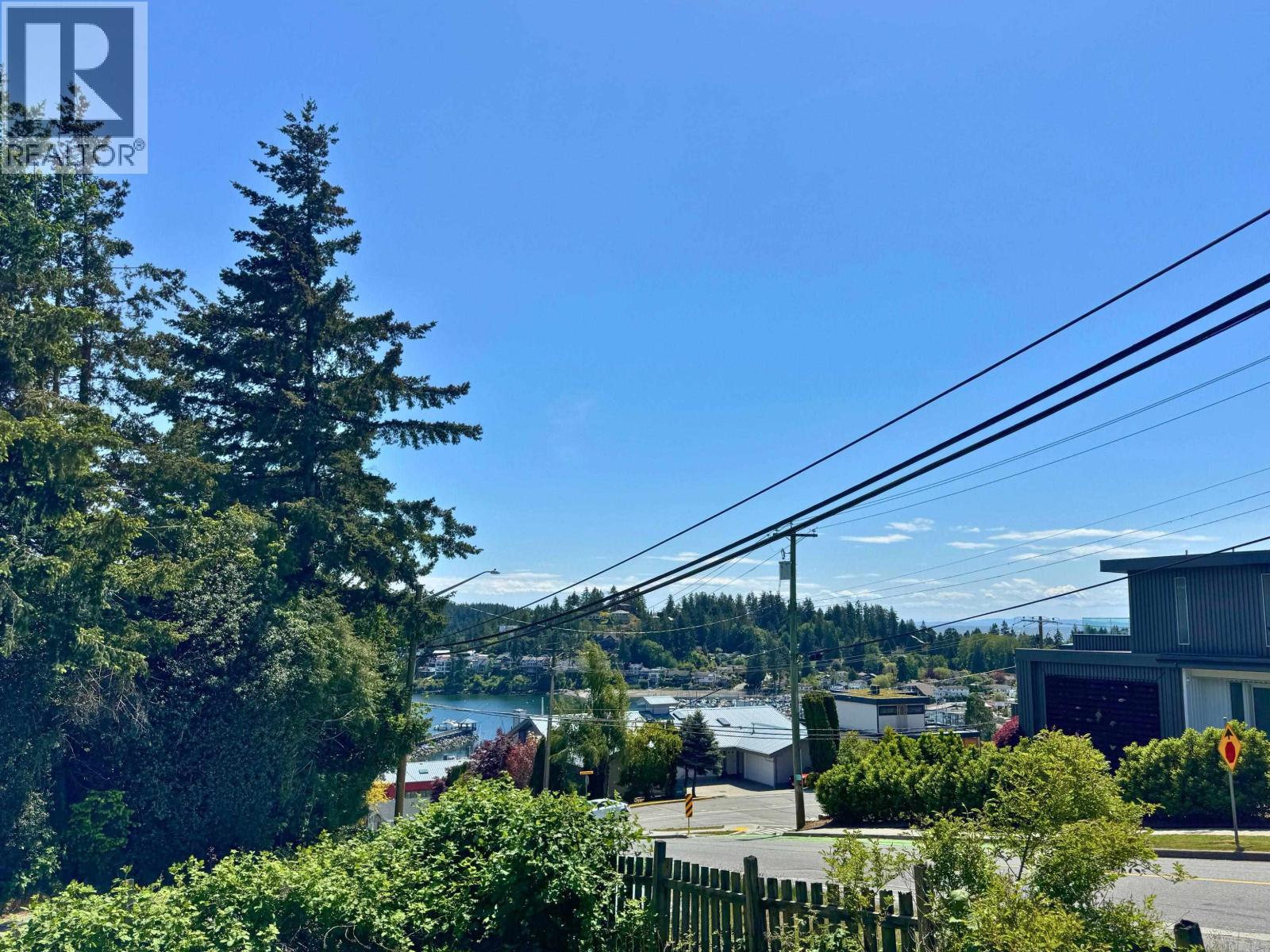 547 N FLETCHER ROAD, Gibsons