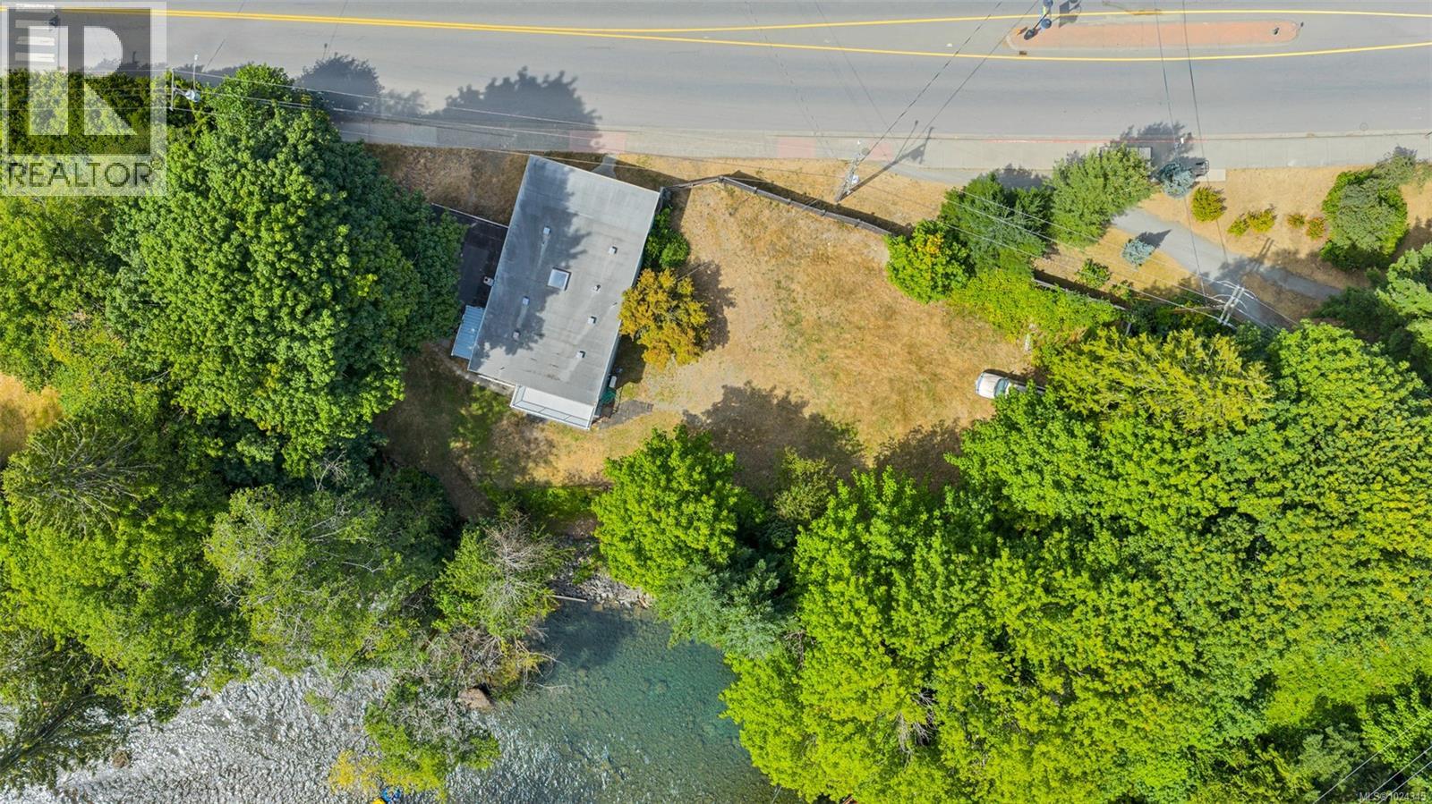 160 Cowichan Lake Rd - 2