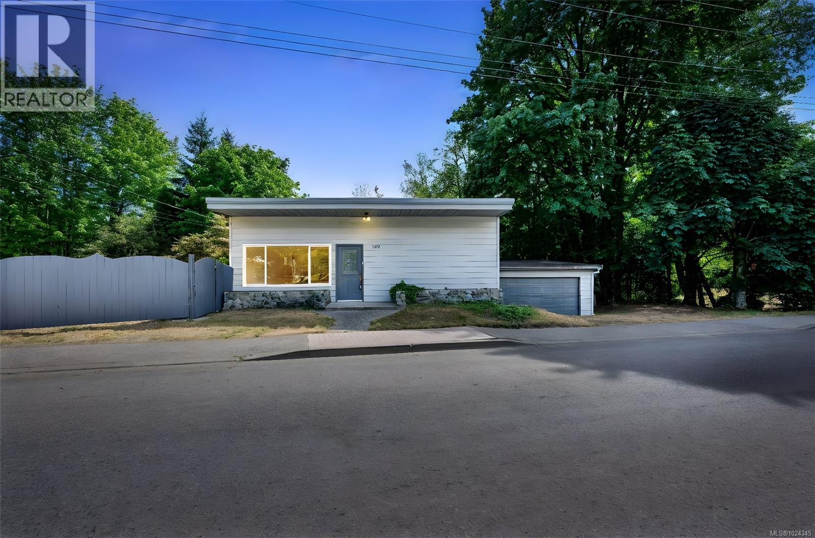 160 Cowichan Lake Rd - 3
