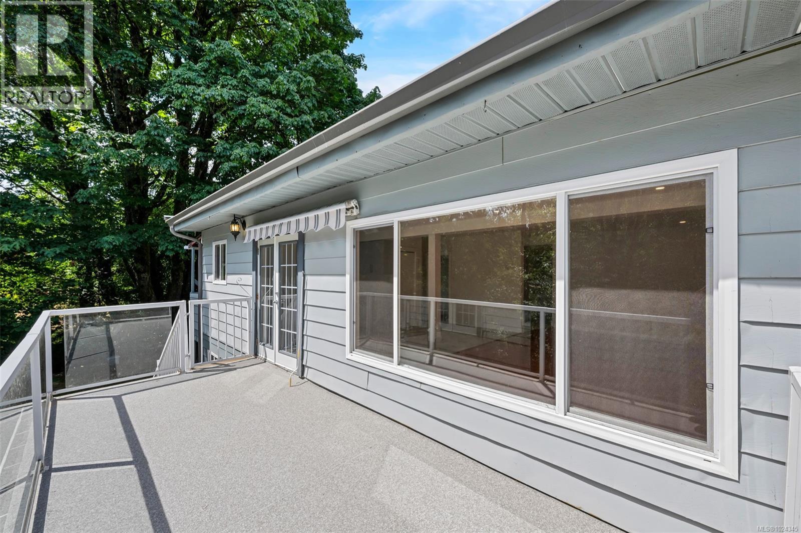 160 COWICHAN LAKE RD - 44