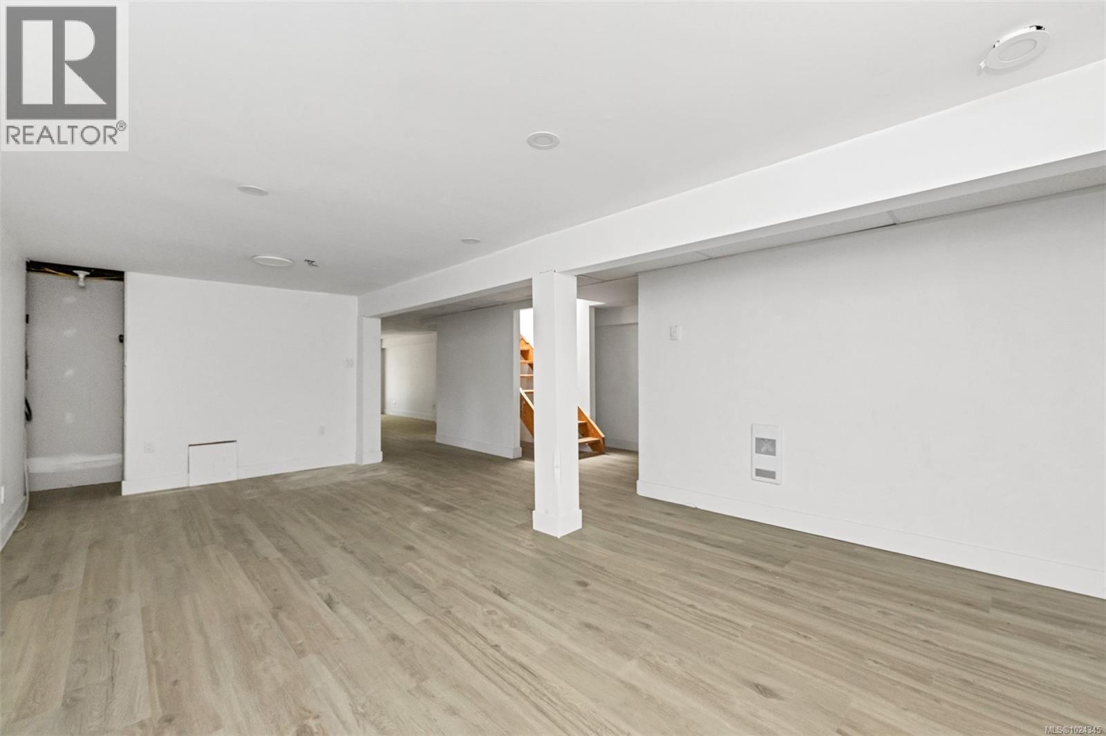 160 COWICHAN LAKE RD - 59