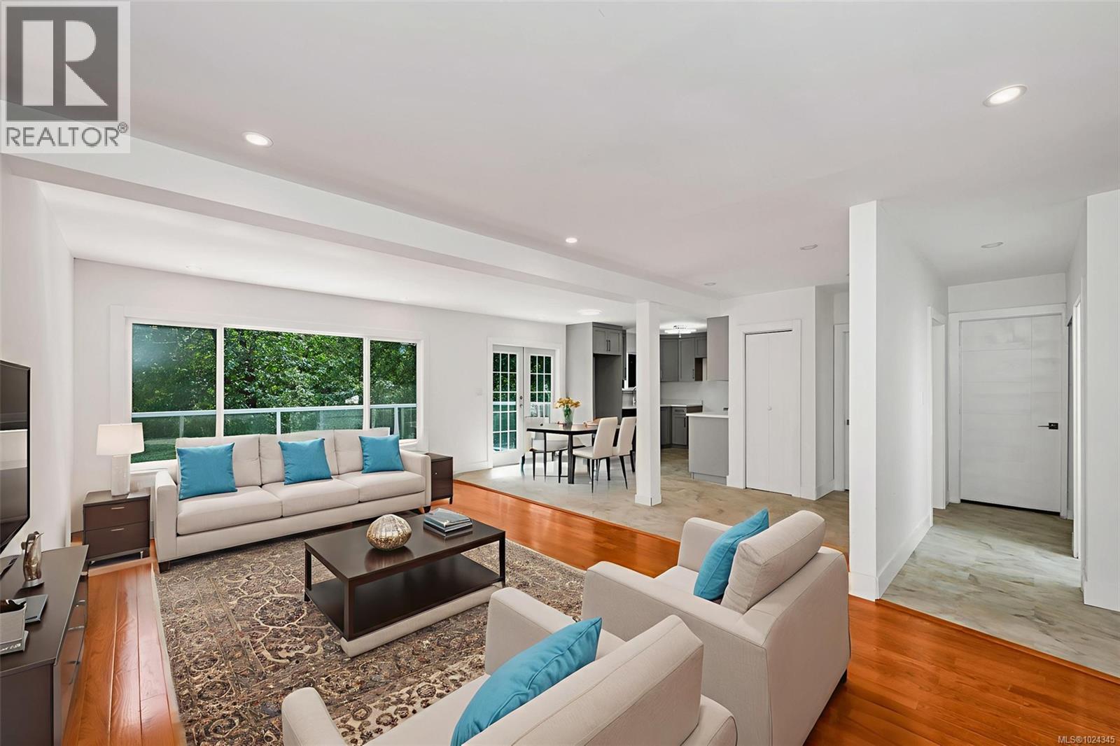 160 COWICHAN LAKE RD - 6