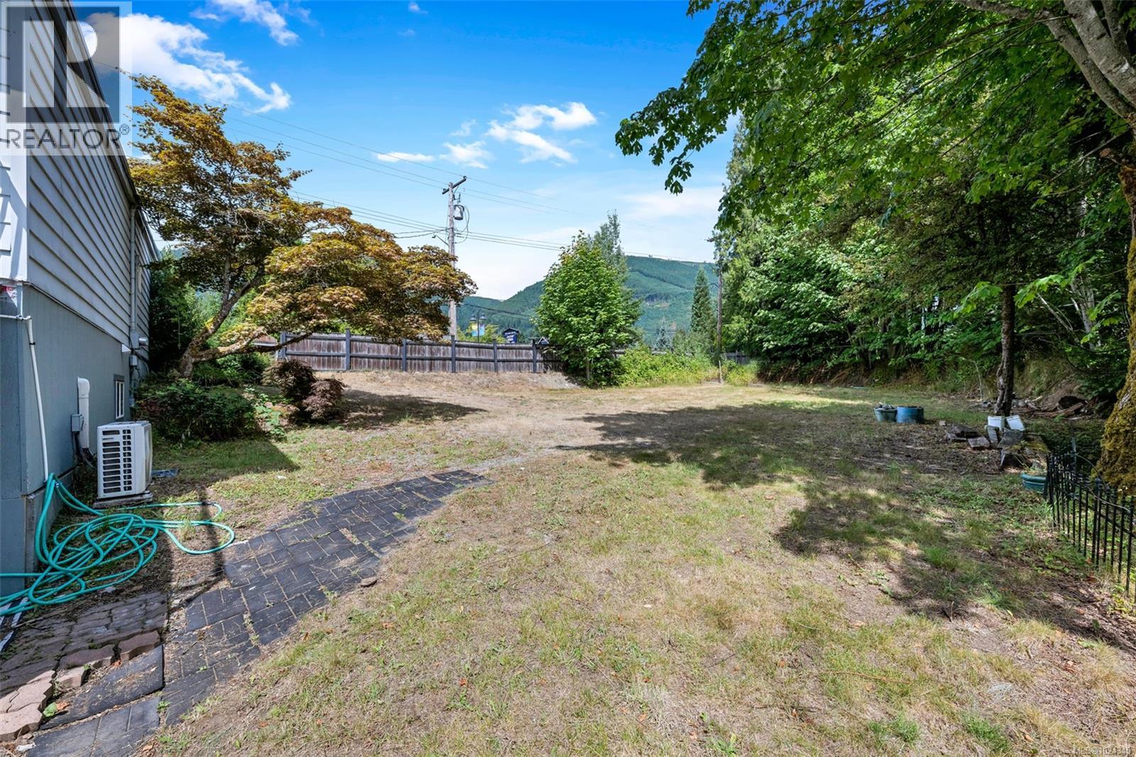 160 Cowichan Lake Rd - 71