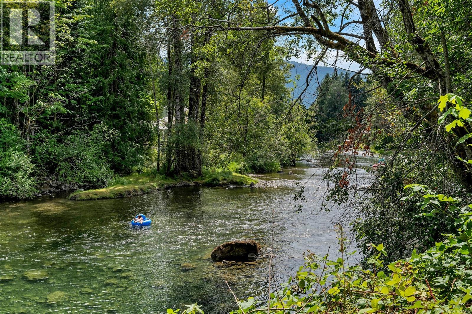 160 COWICHAN LAKE RD - 77