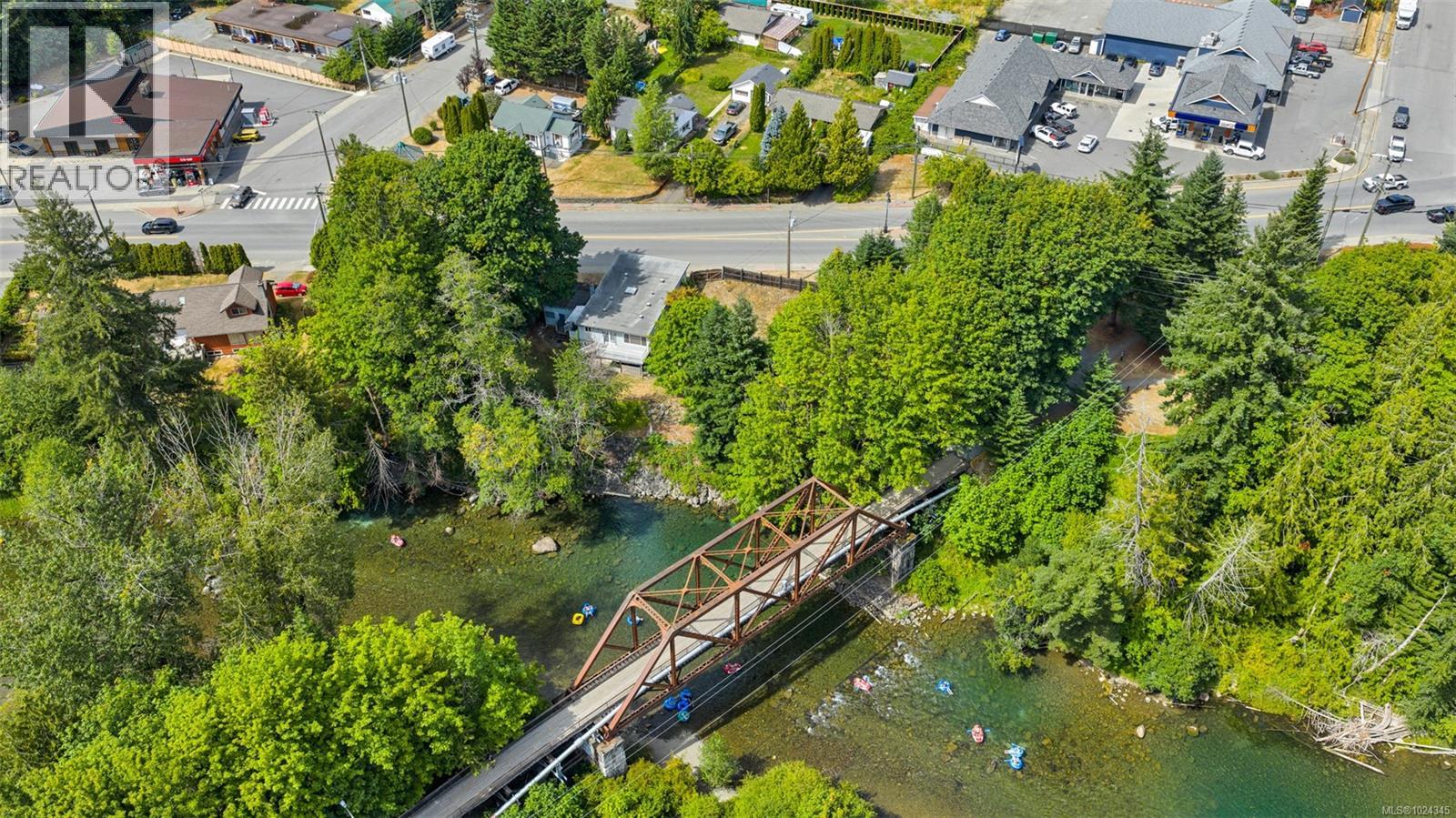 160 Cowichan Lake Rd - 9
