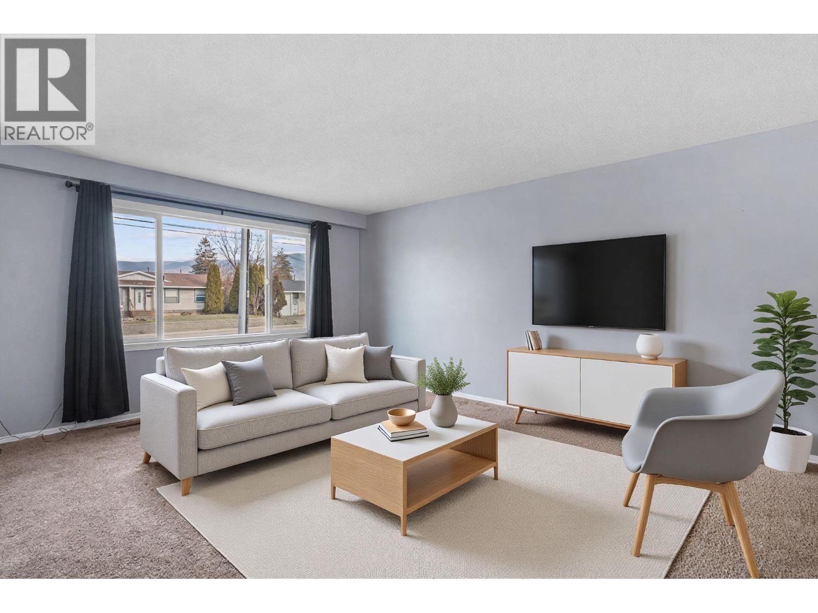  2641 Springfield Road, Kelowna