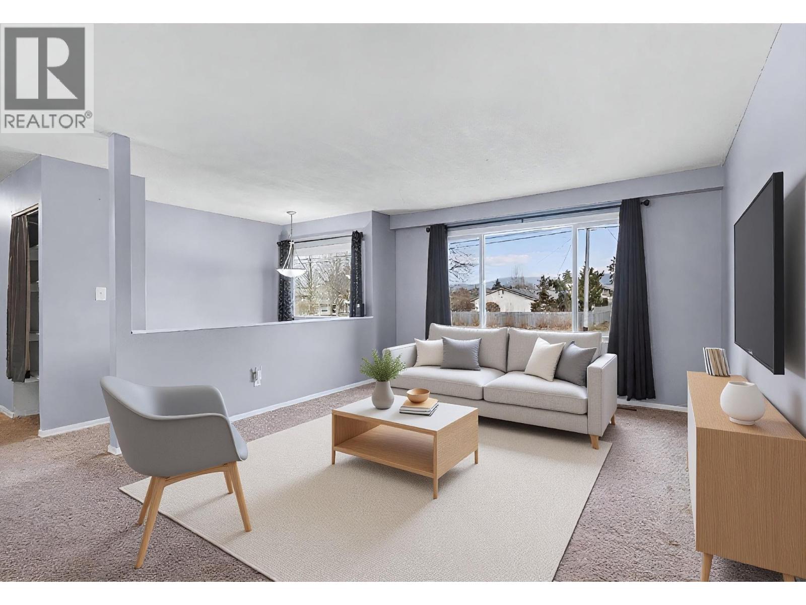  2641 Springfield Road, Kelowna